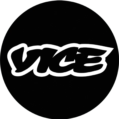 logo-vice-koli.jpg Logotipo de VICE, medio internacional de comunicación y cultura contemporánea, con diseño tipográfico distintivo en blanco y negro.